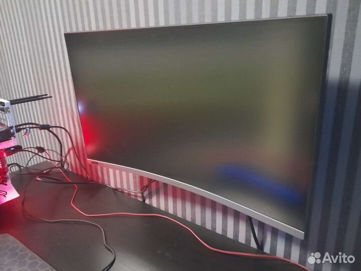 Монитор Samsung 