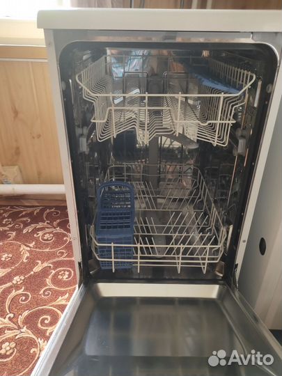 Посудомоечная машина Indesit dsg 0517