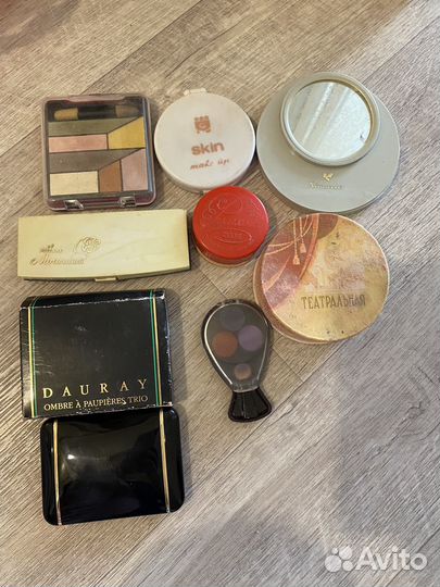 Набор косметики времён СССР