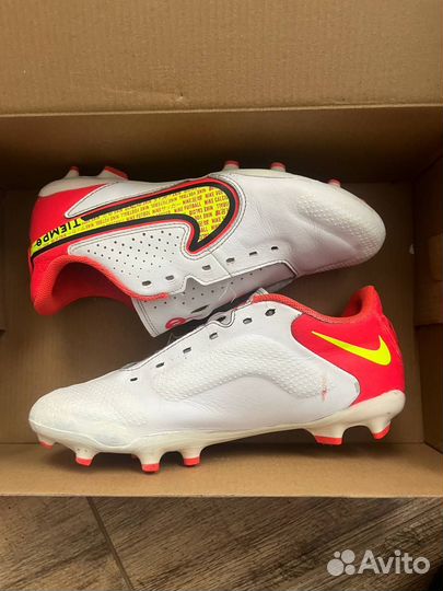 Футбольные бутсы nike tiempo