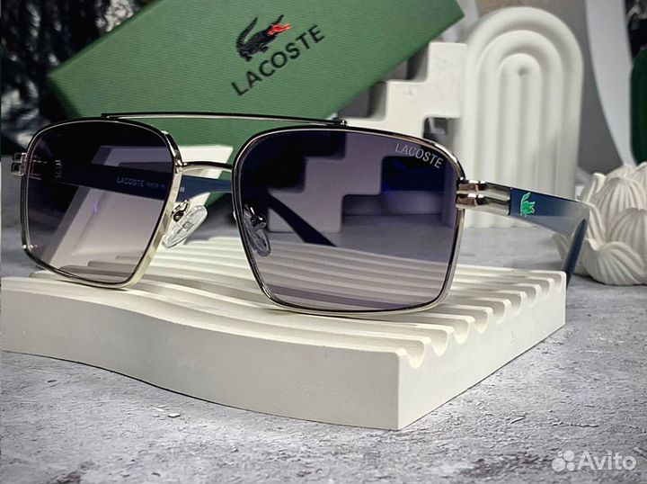 Солнцезащитные очки lacoste