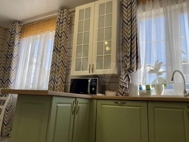 Дом 190 м² на участке 9,8 сот.