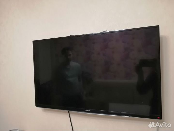 Телевизор Samsung SMART tv 32 дюйма