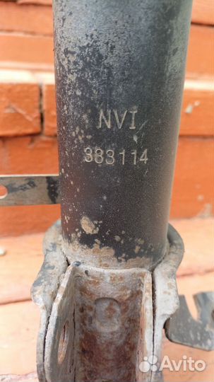 Стойка передняя правая Toyota sprinter