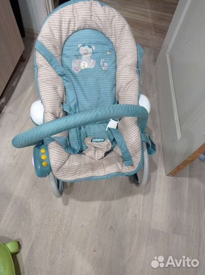 Шезлонг детский