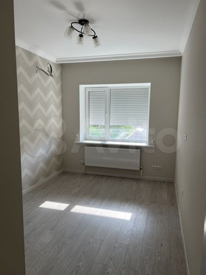 2-к. квартира, 68 м², 1/3 эт.