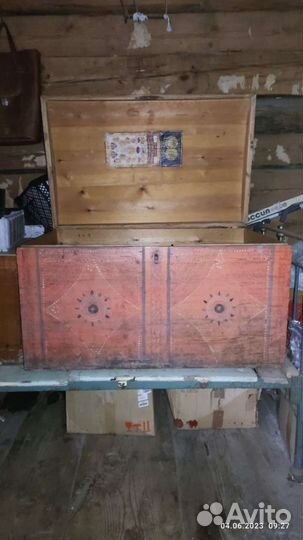 Сундук деревянный старинный