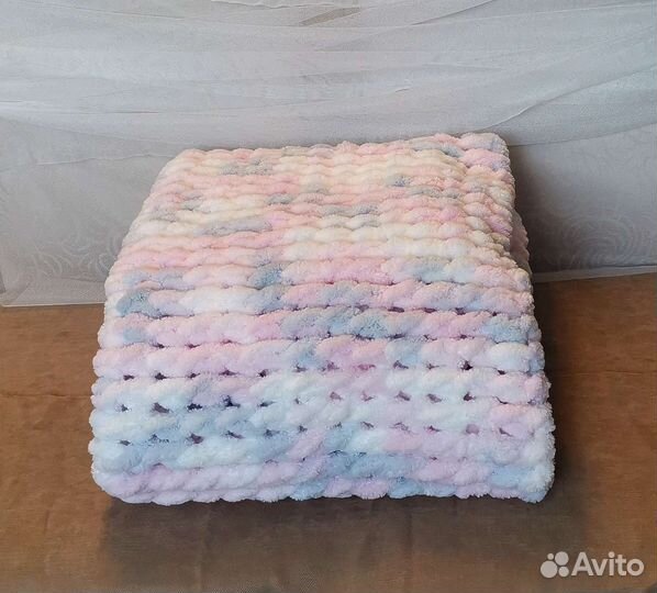 Вязанный плед на выписку