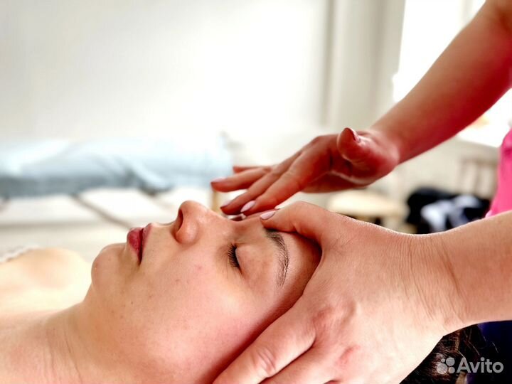 Моделирующий глубокотканный массаж лица
