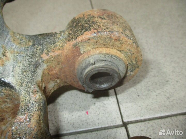 Кулак поворотный задний правый Chevrolet Captiva