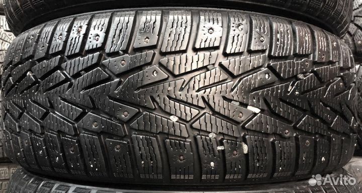 Nokian Tyres Hakkapeliitta 7 215/65 R16