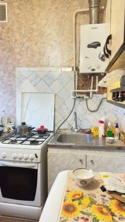 2-к. квартира, 40,6 м², 1/4 эт.