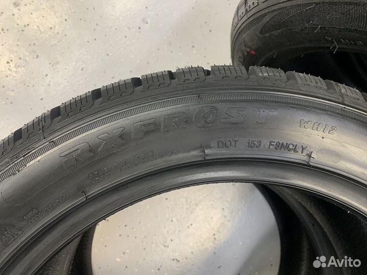 RoadX RX Frost WH12 235/45 R17 97T