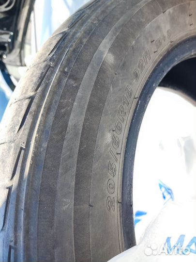 Solar 4XS+ 205/60 R16