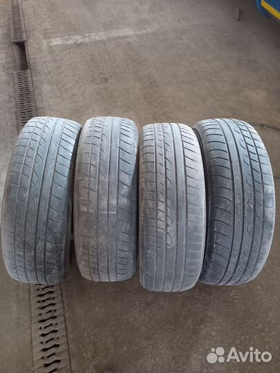 Yokohama C.Drive 2 AC02 215/65 R16