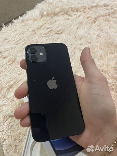 iPhone 12, 64 ГБ