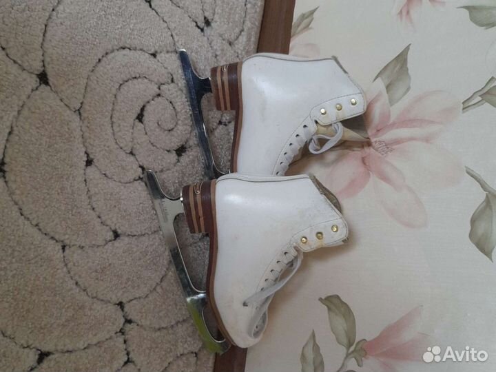 Фигурные коньки jackson competitor