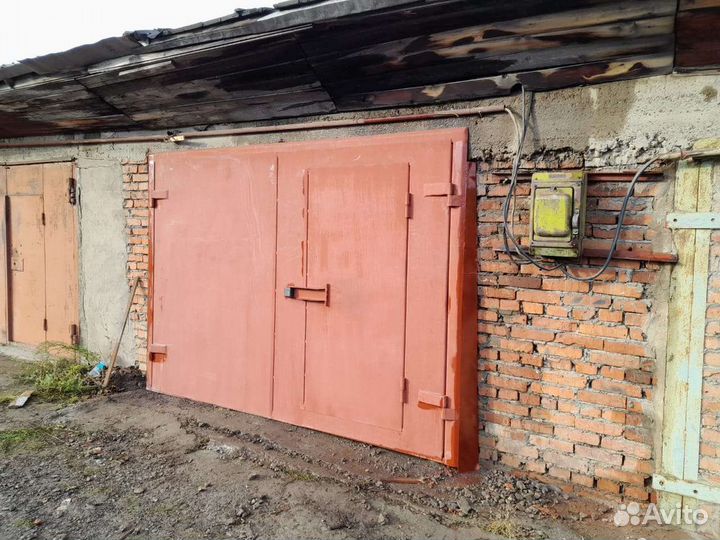 Ворота гаражные металлические