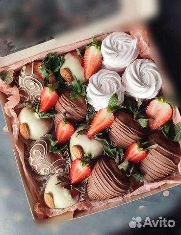 Съедобные букеты Клубника в шоколаде Зефир