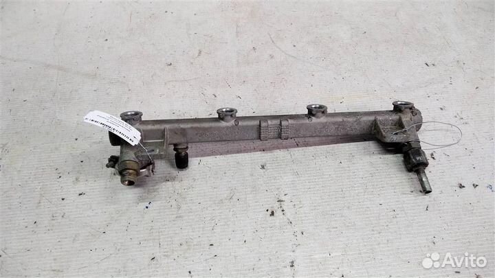 Рампа топливная Opel Vectra B 95-99г