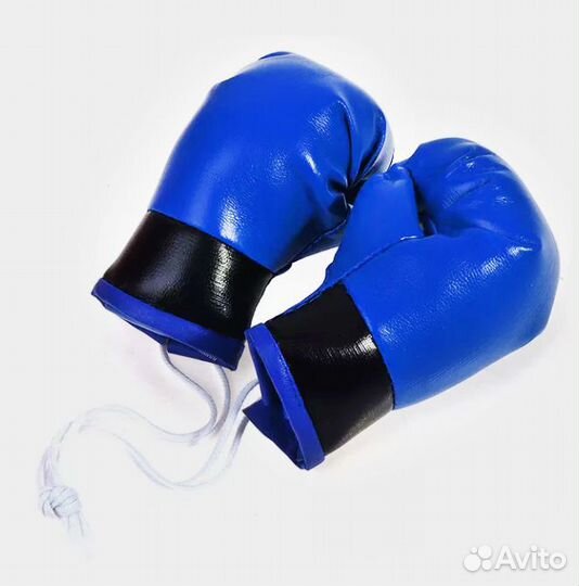 Автомобильный брелок 