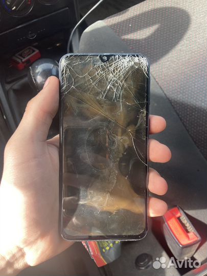 Samsung Galaxy A40, 4/64 ГБ