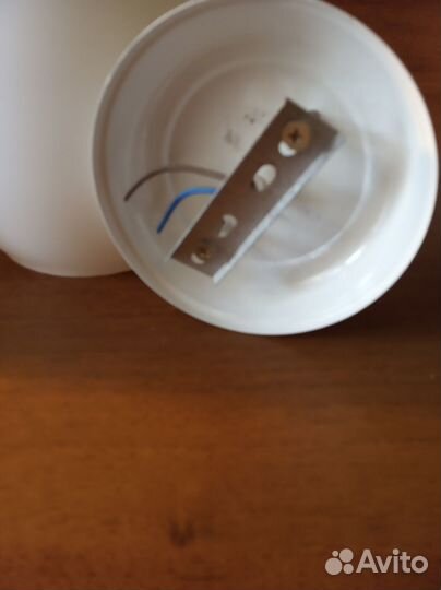 Светильник потолочный одинарный стеклянный плафон