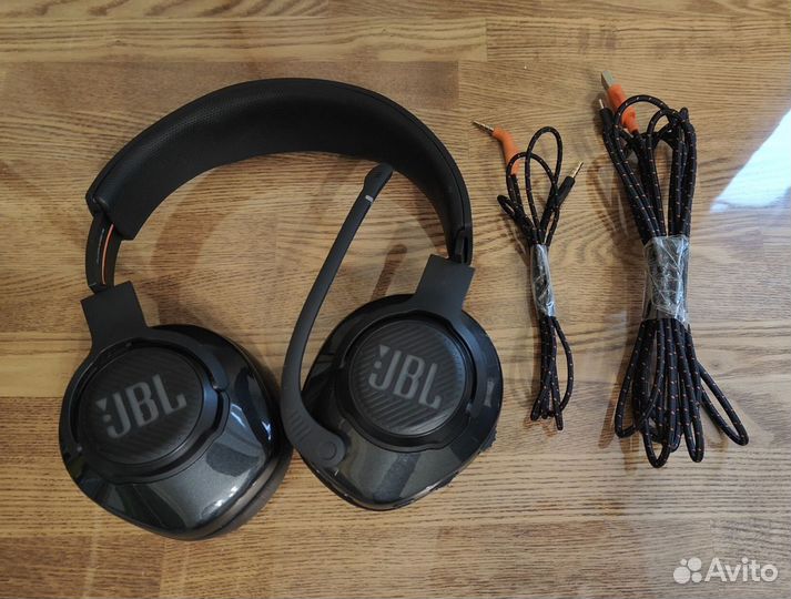 Игровые наушники jbl quantum 400