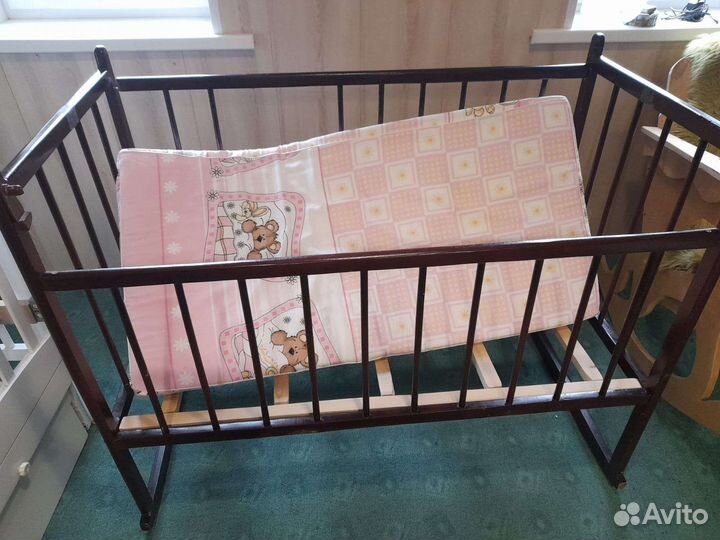 Детская кровать качалка с матрасом