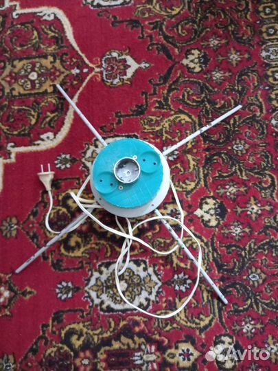 Вертушка елочная