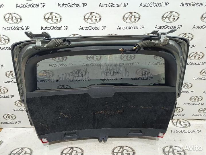 Крышка багажника Mercedes-Benz E-Class