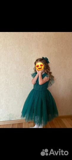 Нарядное платье для девочки 122 128