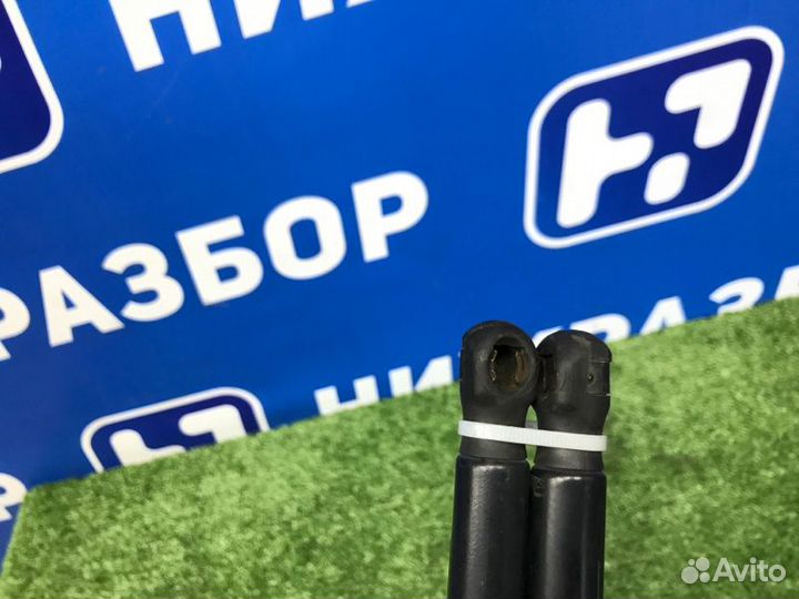 Амортизатор багажника Ford Fiesta