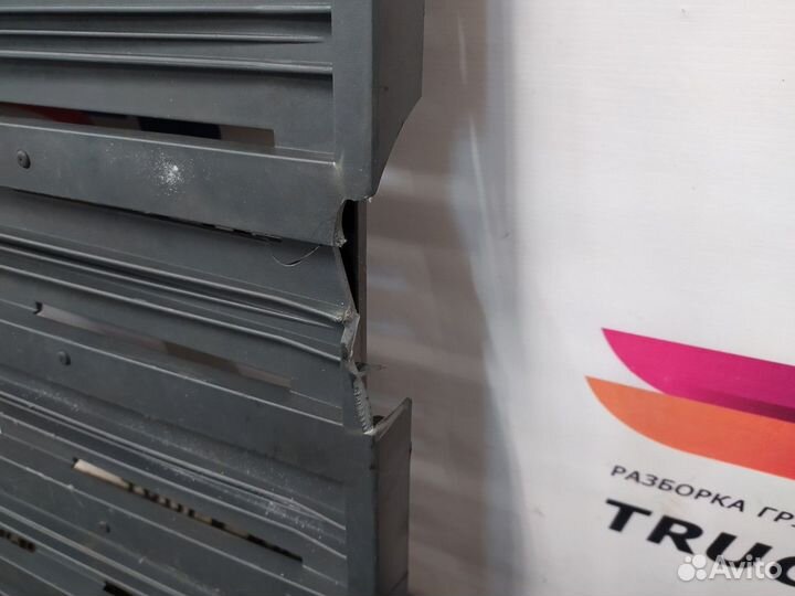 504150814 Полка спальника нижнего Iveco Stralis