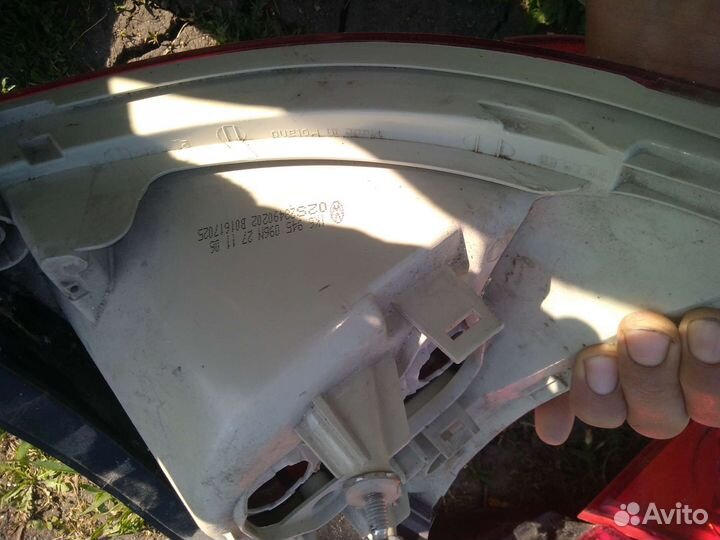 Задние стопы фольцваген комплект4шт состояни на 4+