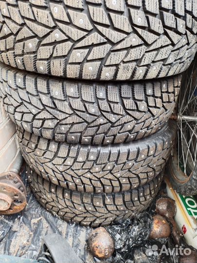 Dunlop SP Winter Ice 02 175/70 R13