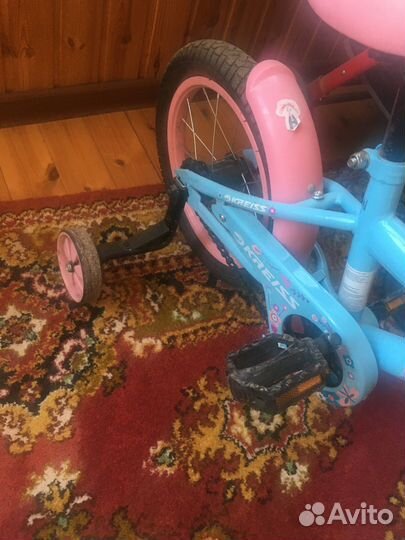 Детский велосипед,колеса на 14в отлич сост