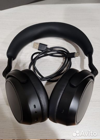 Наушники Sennheiser Momentum 4