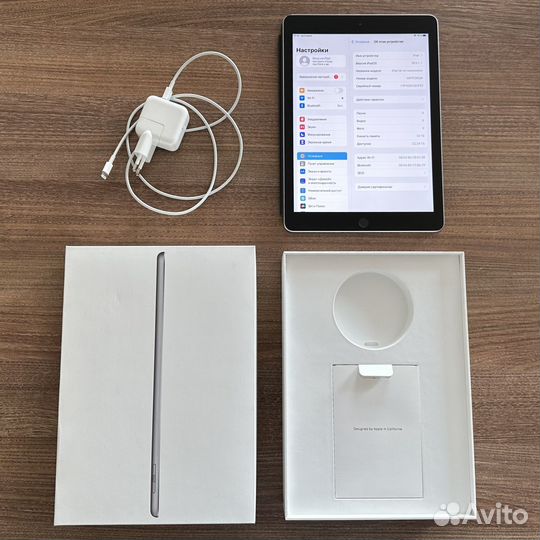 Apple iPad 6 2018 32GB MR7F2RU/A + Smart Cover