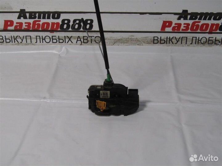 Замок двери задней левой Chevrolet Cruze седан
