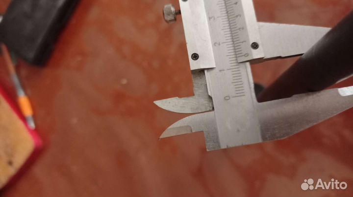 Шпиль для контрабаса