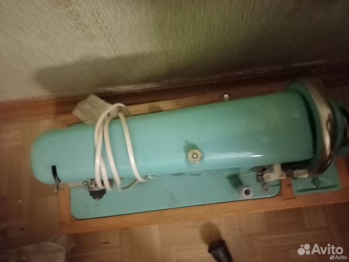 Швейная машина Подольск 142 ручная СССР