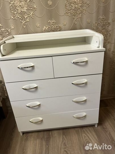 Пеленальный стол+ комод+ кровать+матрас
