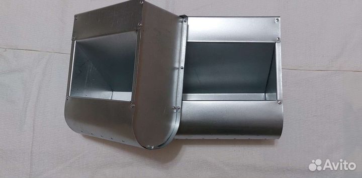 Бункерная кормушка для кроликов