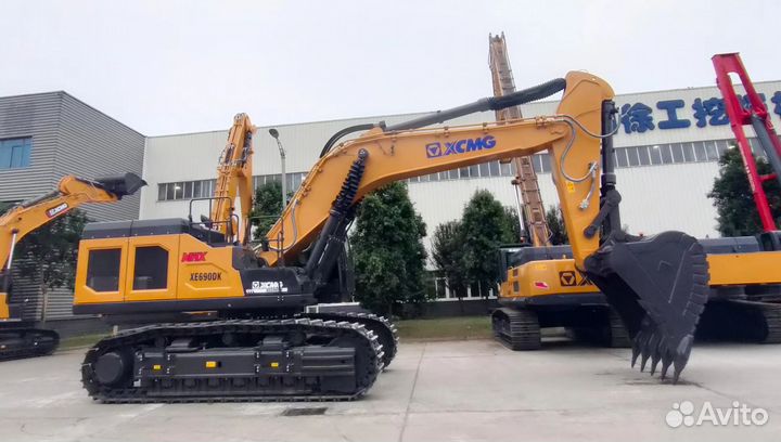 Гусеничный экскаватор XCMG XE690DK, 2023