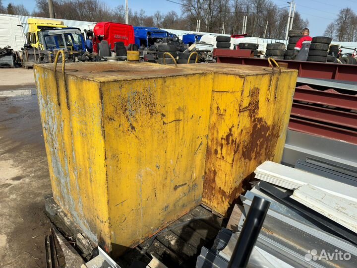 Емкость (бак металлический) под гсм