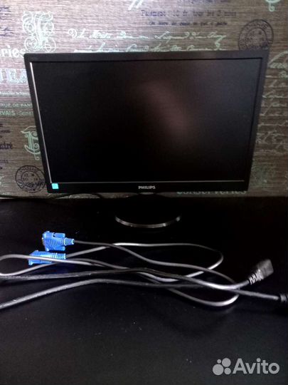 Монитор Philips