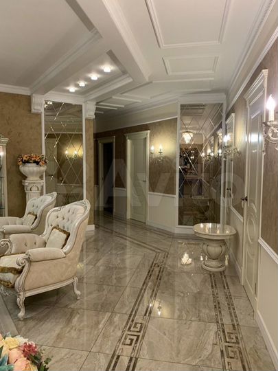 3-к. квартира, 127 м², 21/24 эт.