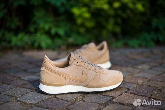 Nike cheap air vrtx