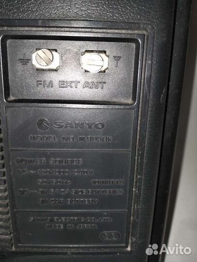 Магнитофон.sanyo